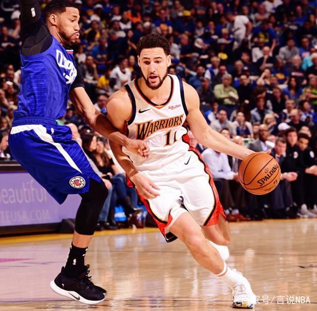 充分展示自 充分展示自